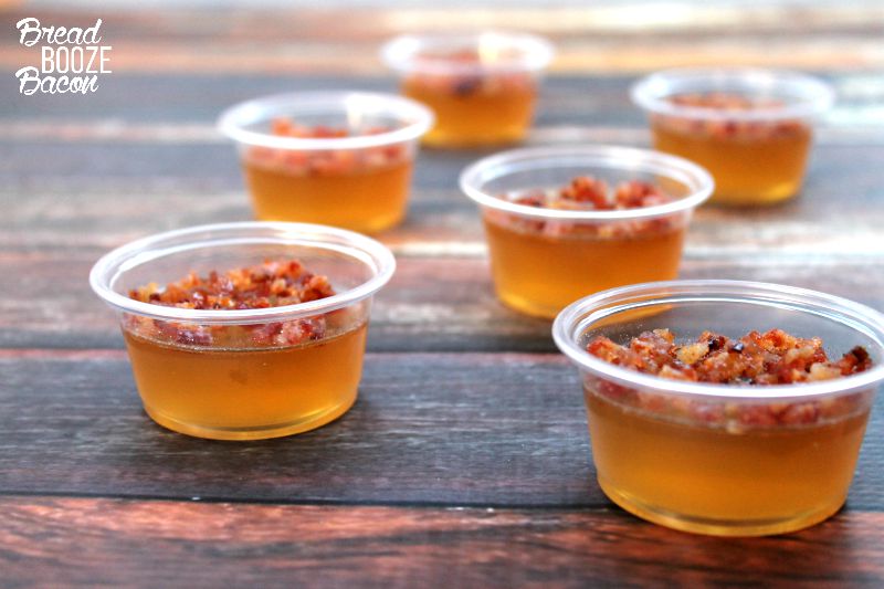 Bacon Bourbon Apple Jello Shots are the best late summer party starter! #BaconMonth