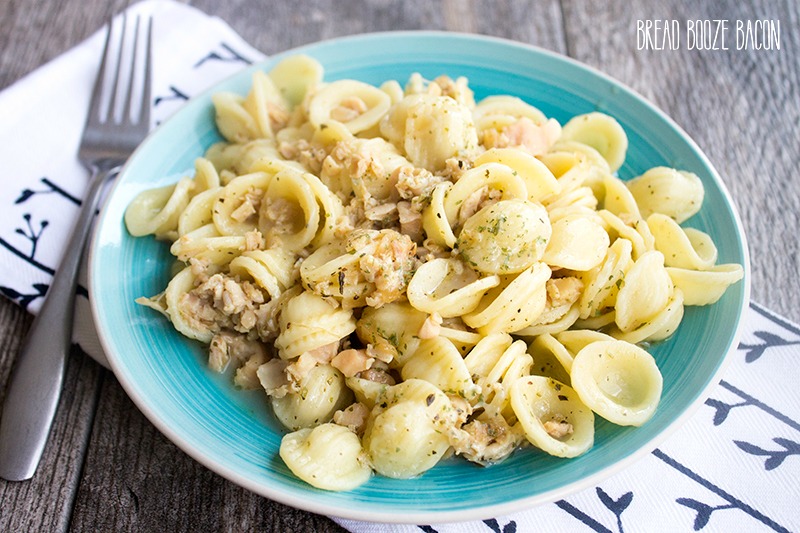 Get dinner on the table in a hurry! This Orecchiette & White Clam Sauce only takes 15 minutes to cook and will totally #elevateyourplate! #mydorot #ad
