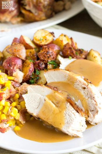 This Easy Turkey Gravy Recipe is the perfect addition to your Thanksgiving table!
