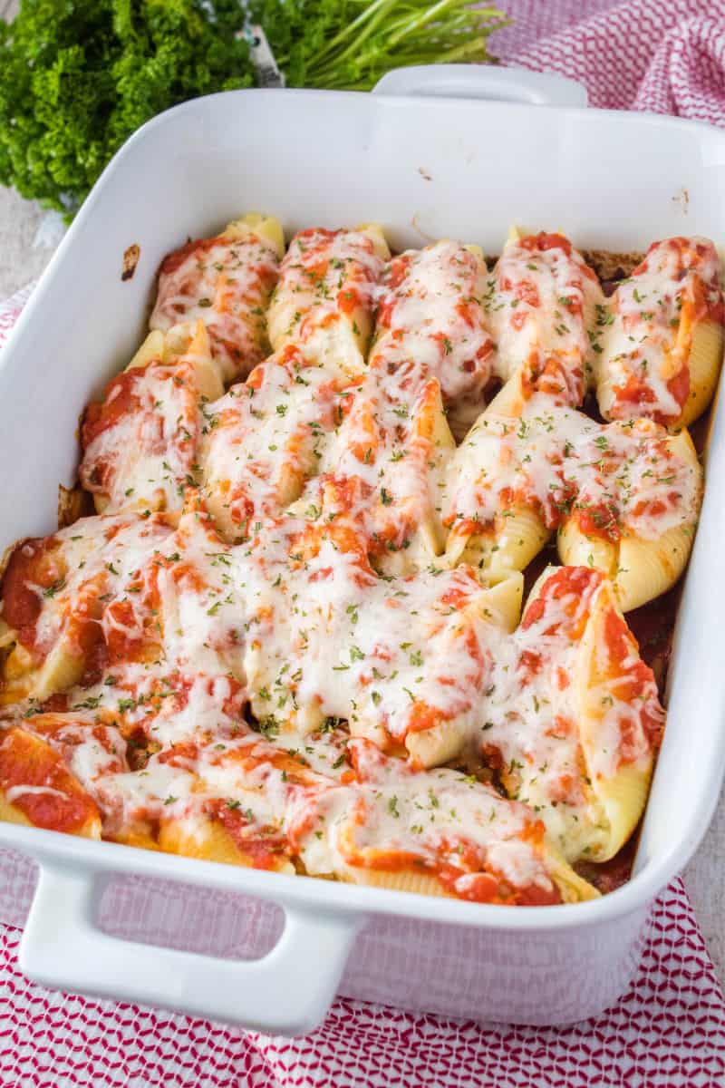 baked pasta shells stuffed with chicken and ricotta