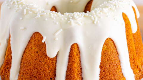 Air Fryer Pumpkin Bundt Cake